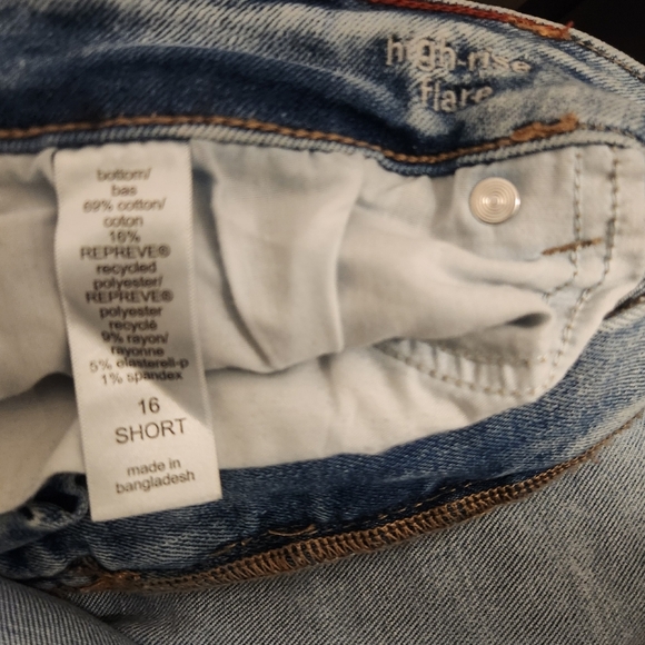 maurices edgely- Light wash flare jeans - Picture 7 of 7